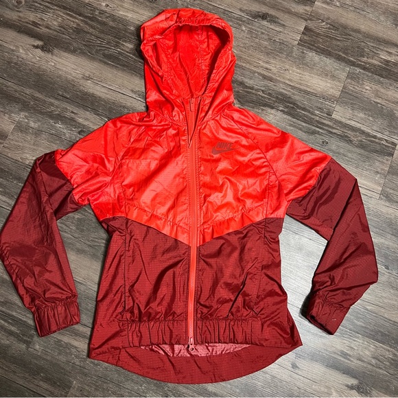 Vintage Women’s Nike Wind Runner Windbreaker Full Zip Hoodie Jacket Sz XS - Picture 1 of 12